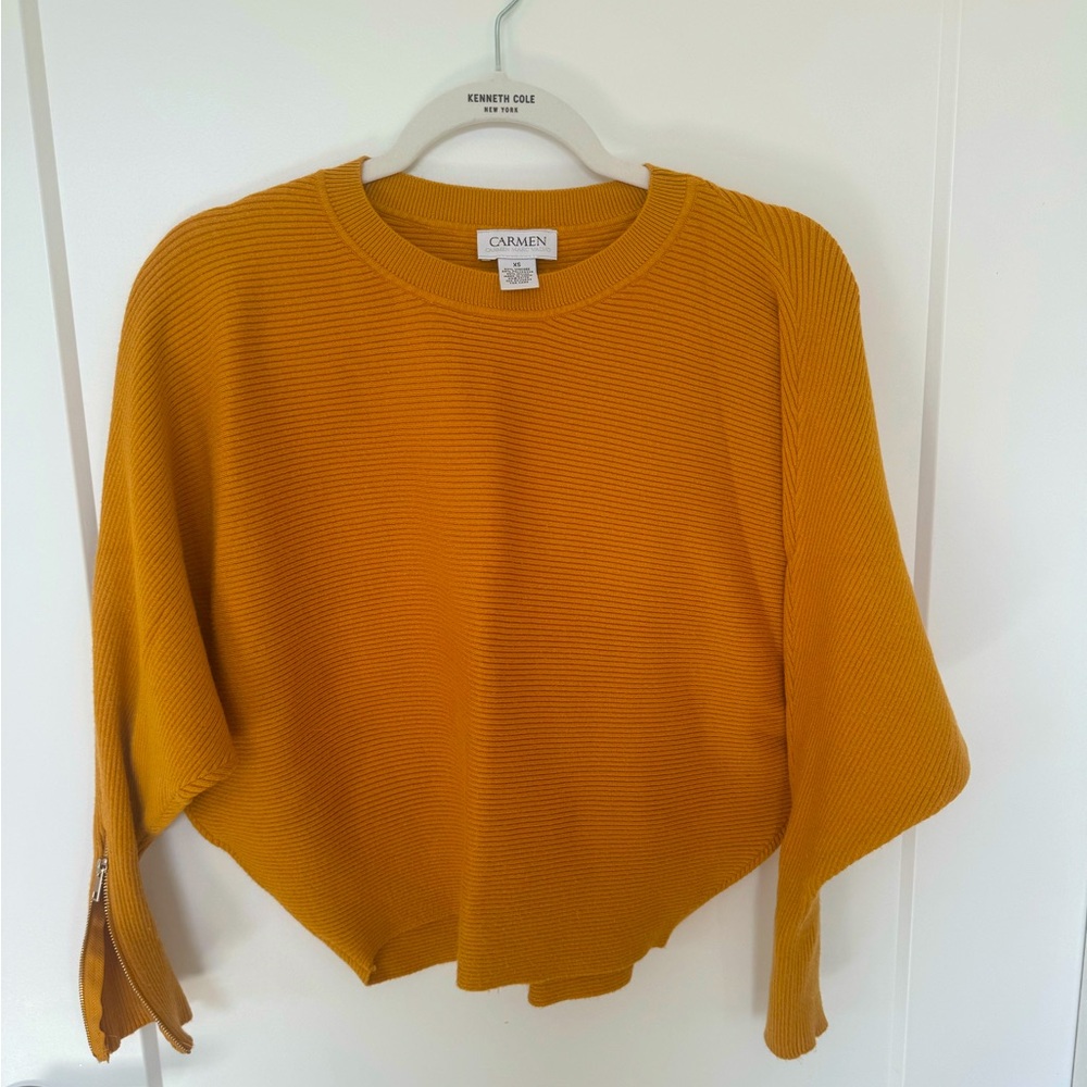 Carmen Marc Valvo  mustard color sweater size XS